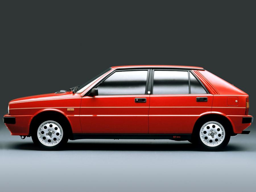  Lancia Delta HF 4WD 1986 года  (фото 9 из 12)